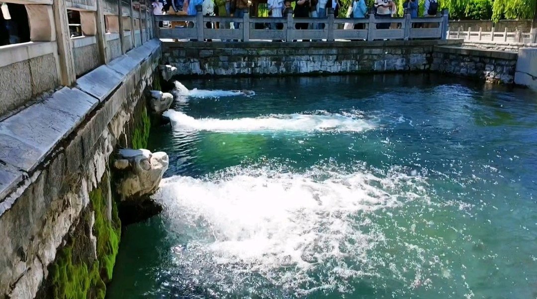 济南地下水位大幅上涨，千泉竞涌盛景“超长待机”