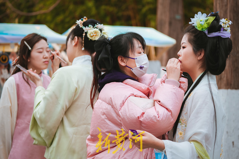 满屏“国潮”范儿！大明湖花朝节靓丽启幕