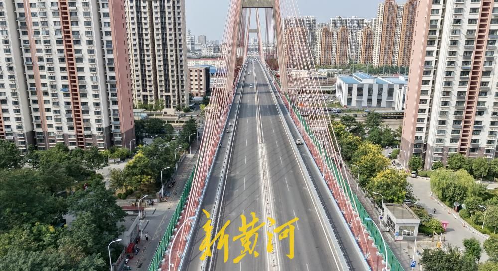 济南纬六路高架桥人行道改造完成恢复通行