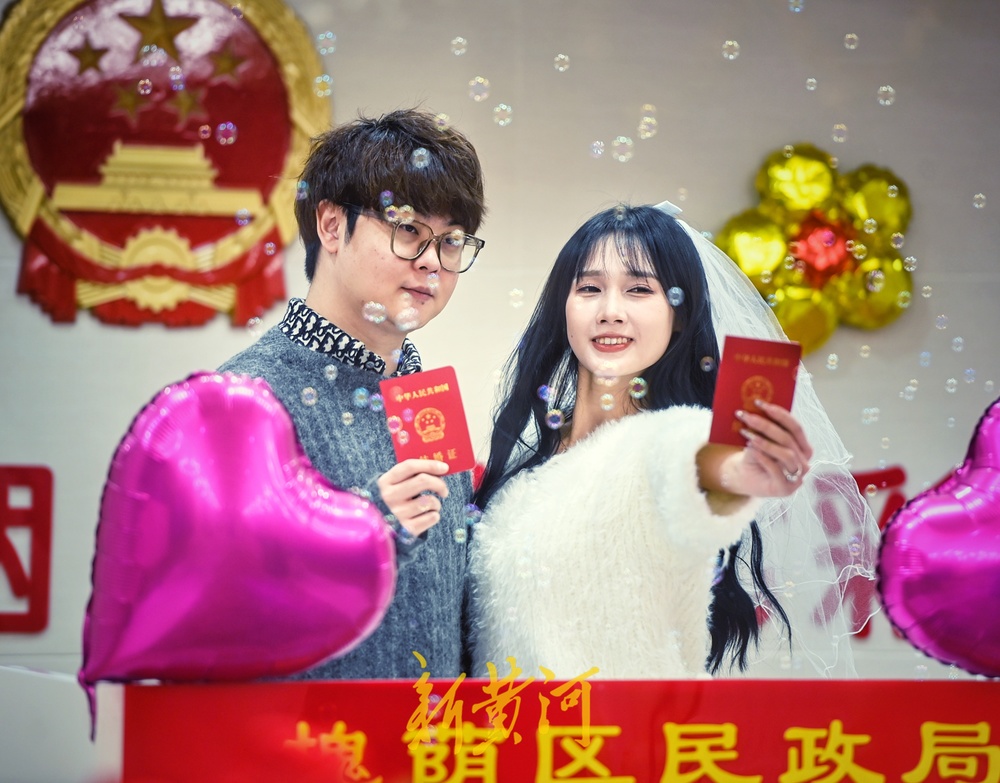 恭喜恭喜！新年开启人生新阶段