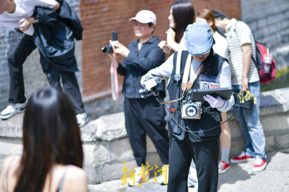 “出片热”带火老城商拍市场  小照片“拍”出热门行业