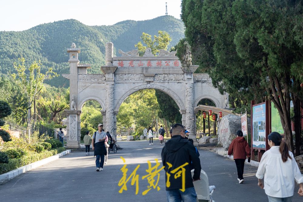 登高望远！秋入蟠龙山，尽享泉城美景