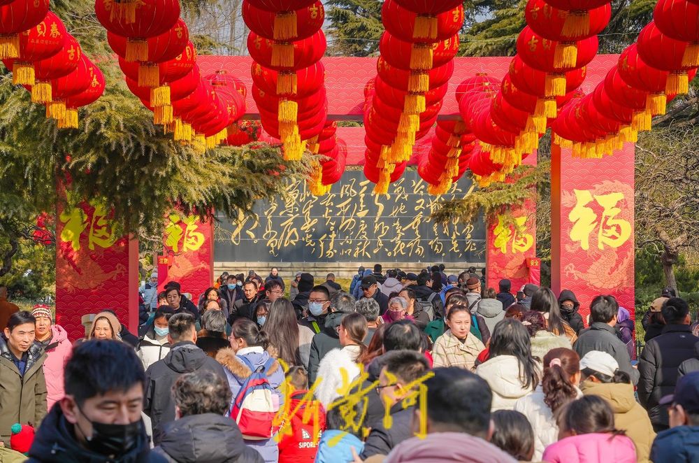 庙会来了！大明湖畔热热闹闹过大年