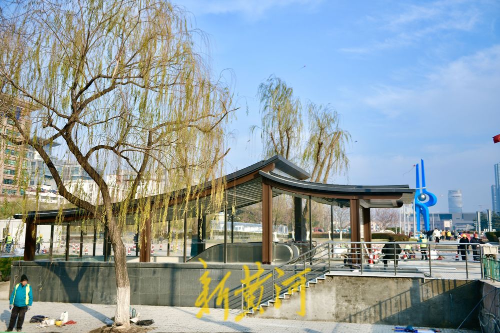 济南趵突泉南路地下通道主体完工 中式出入口亮相