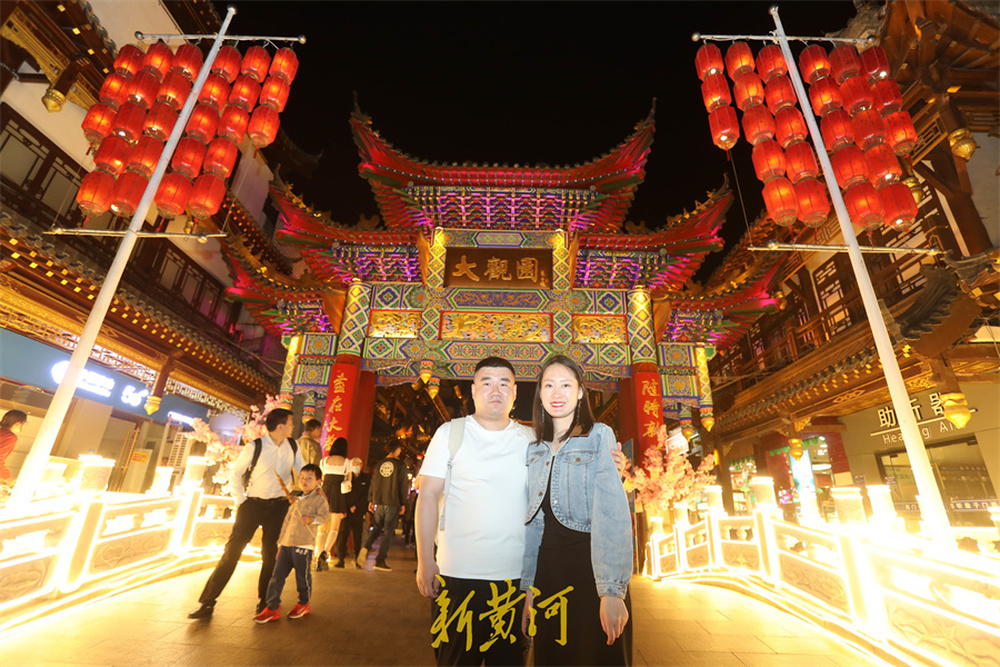 大观园五一成热门打卡地，年轻人组团寻找“老济南的味道”