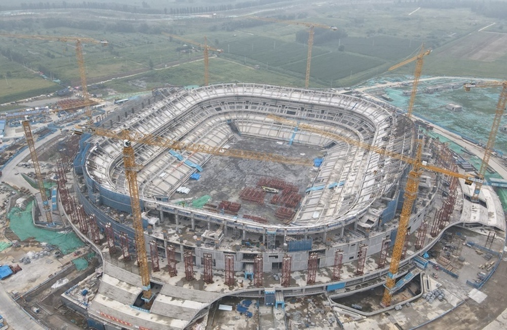 济南黄河体育中心足球场全面开始屋盖钢结构施工  