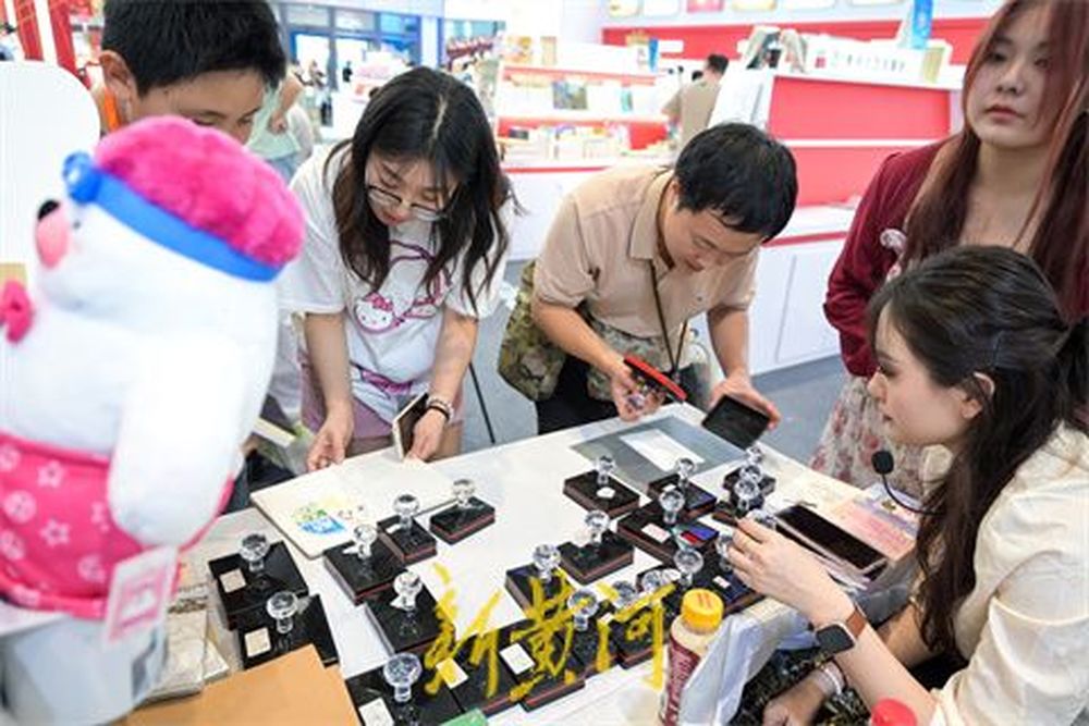 集章式逛展会火了，解锁书博会打卡新方式