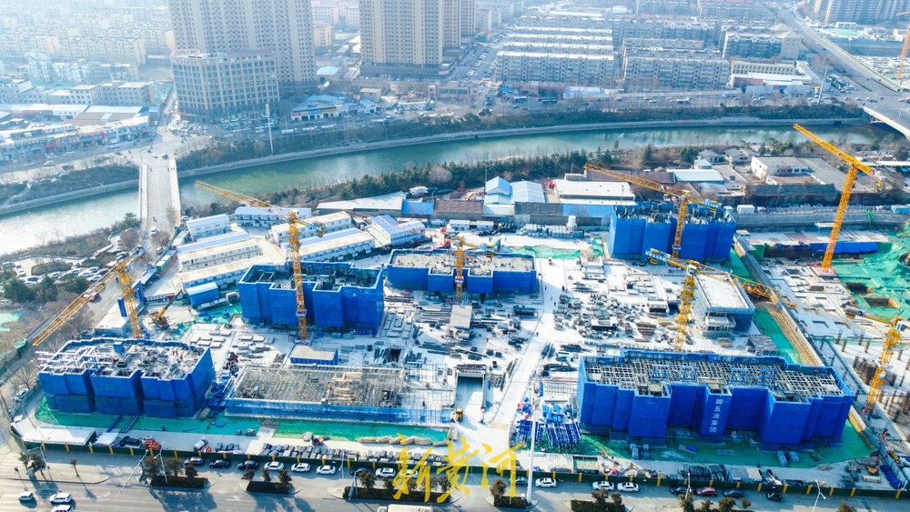 济南小清河畔城中村改造，原址建起高层安置房