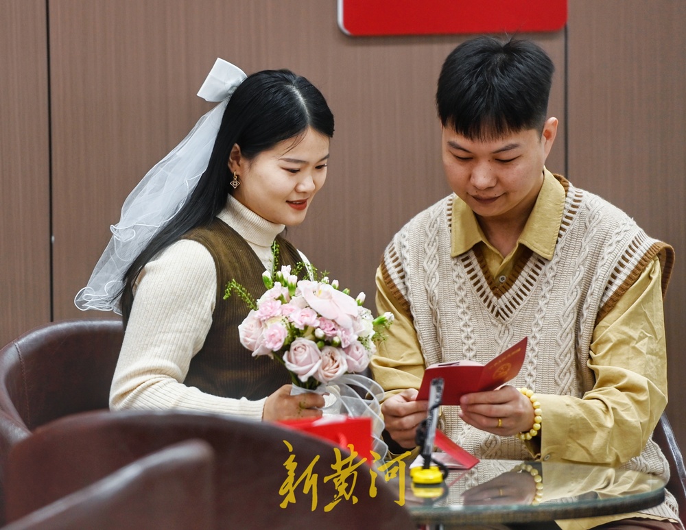 恭喜恭喜！新年开启人生新阶段