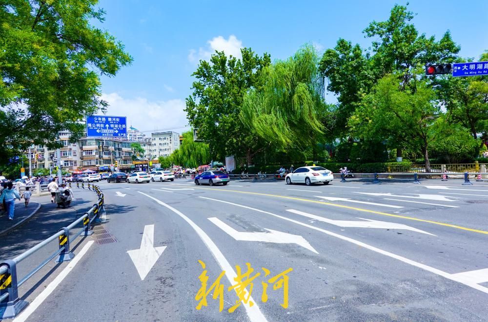 大明湖西南门路口交通优化升级 多项微改造提升通行效率