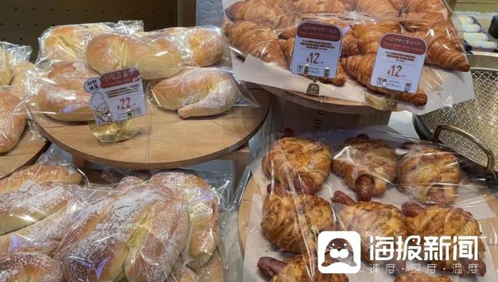 济南多家“2元面包”店走红，有的店一天能卖2000多个