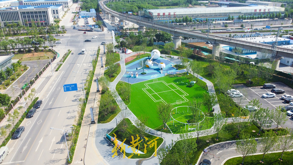 地铁王府庄站旁新增社区小公园