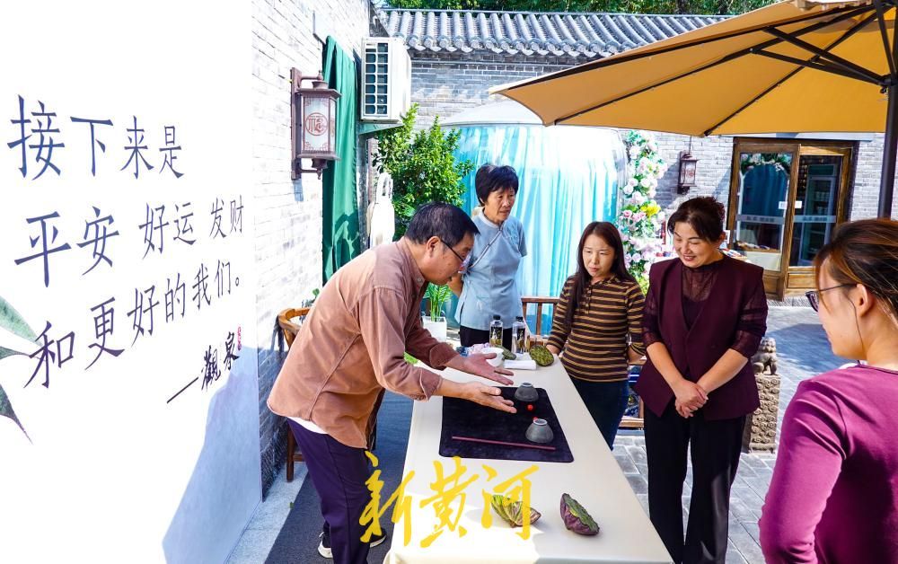 济南：泉水涌动溪流门前，非遗展演聚人气