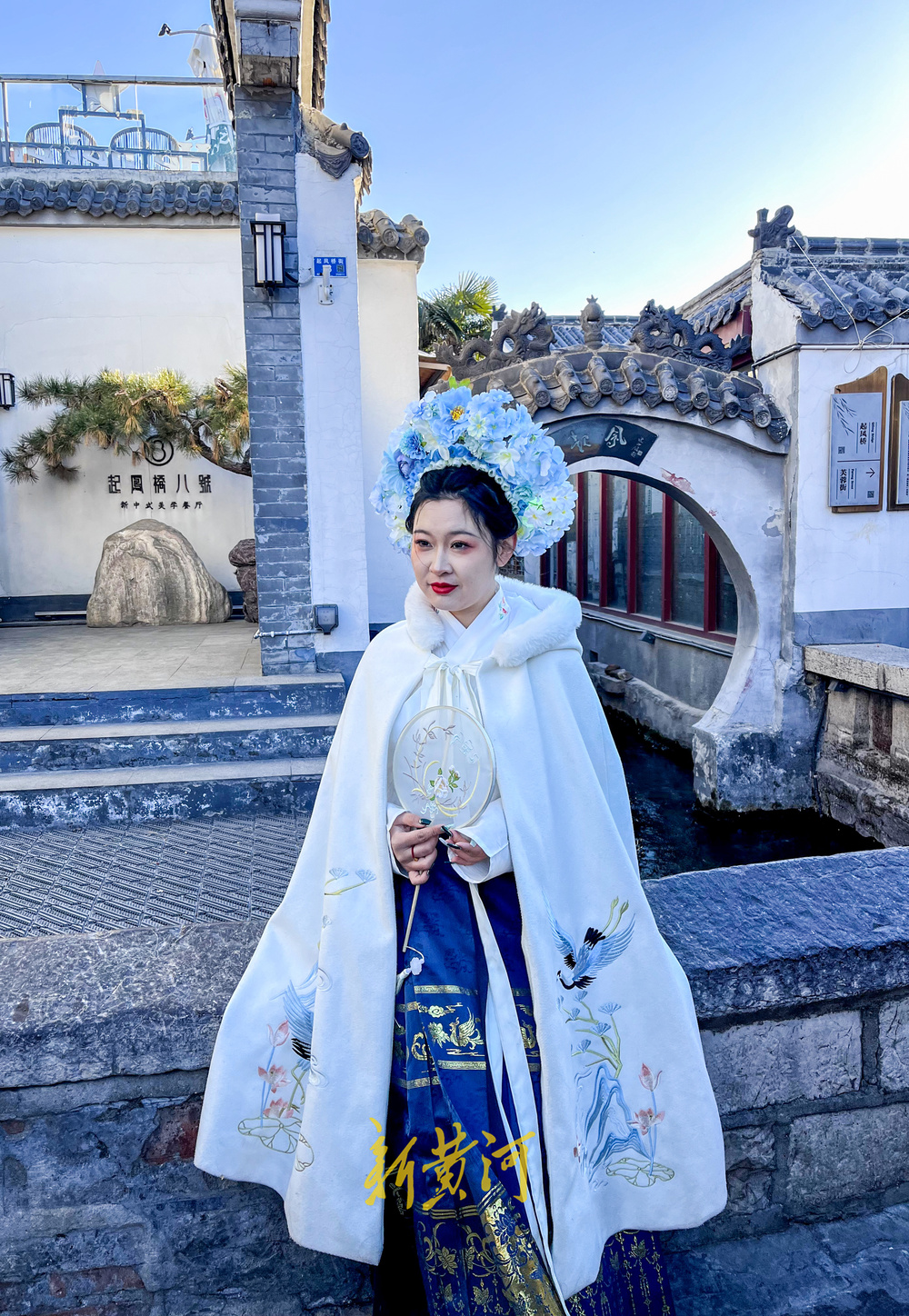 小桥流水人家， 古装美女如花，济南这座小桥带你“穿越”前世今生