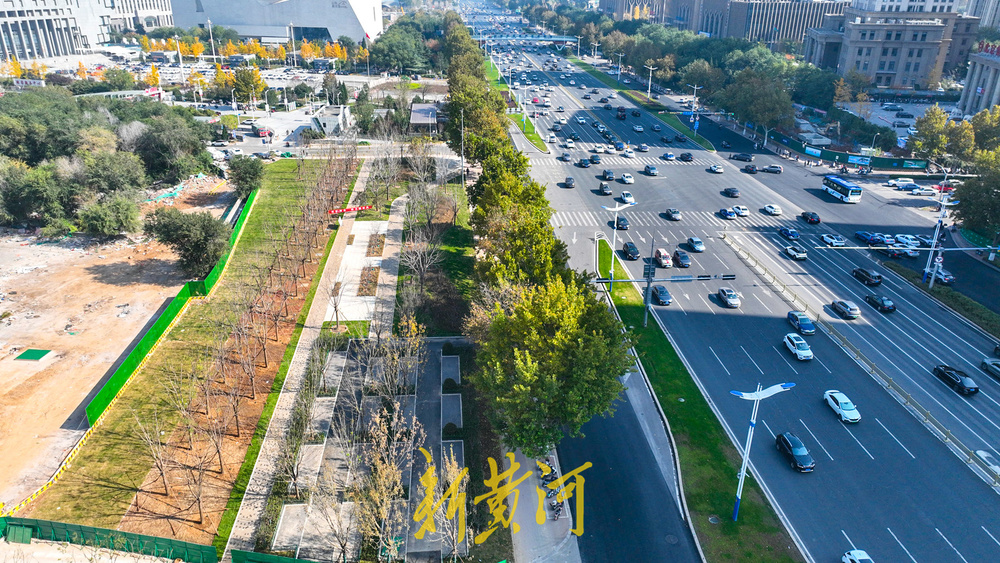 济南地铁4号线文博段地面焕新 出入口围挡拆除展新颜