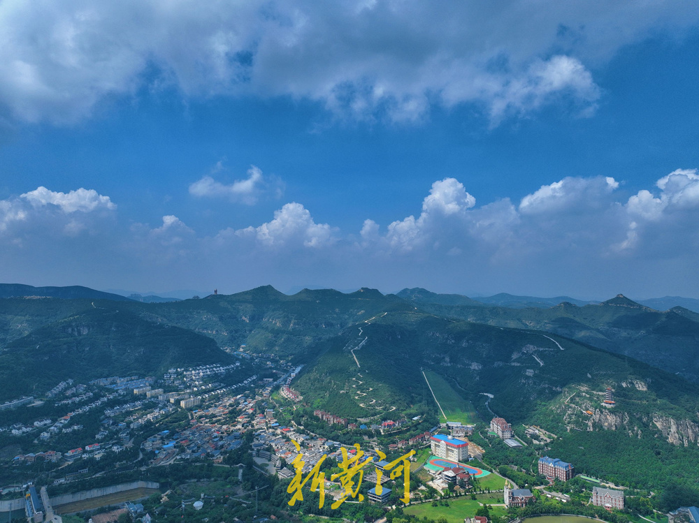 一年四季 泉在济南丨雨过天晴 蓝天白云映群山