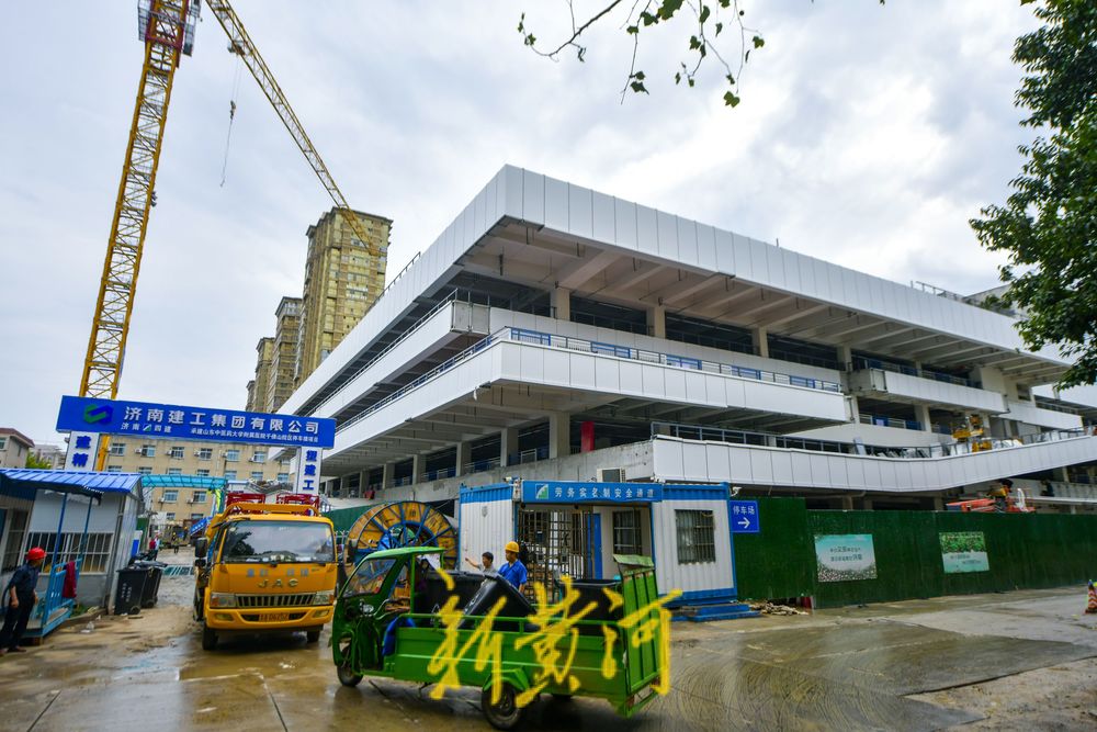 山东中医药大学附属医院千佛山院区停车楼临时启用缓解停车难