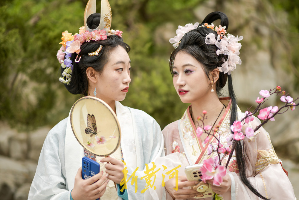 满屏“国潮”范儿！大明湖花朝节靓丽启幕