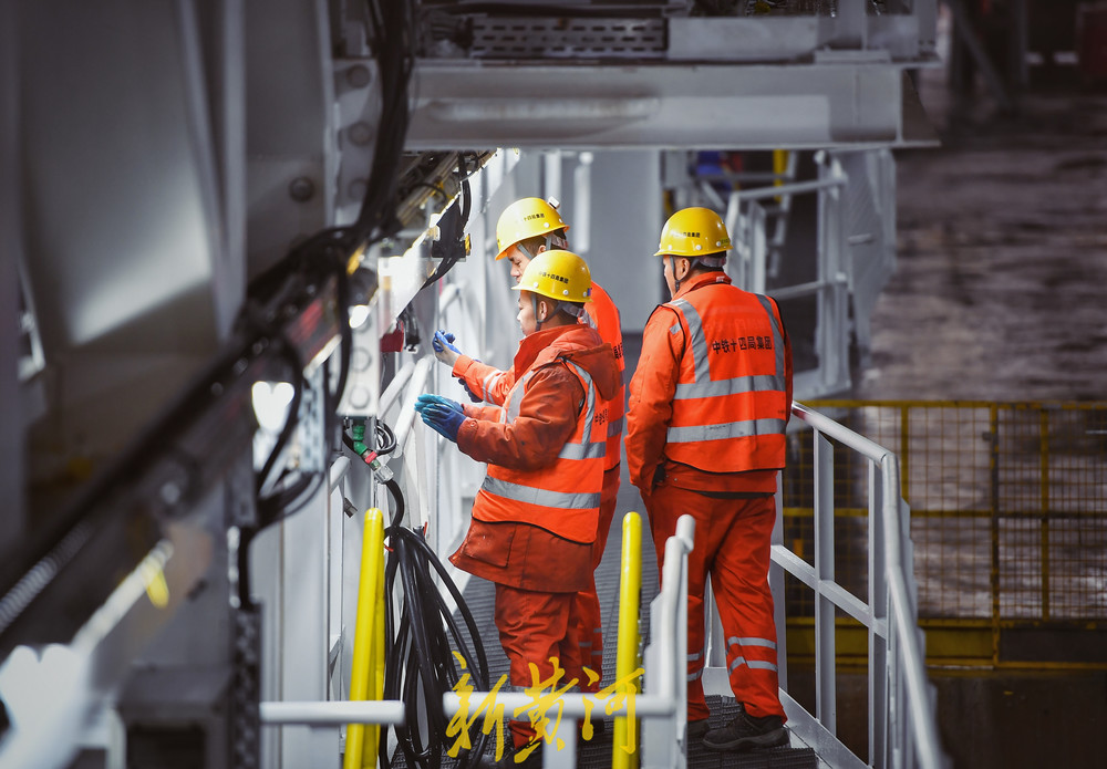 世界第一海底道路隧道开始掘进