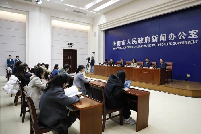 济南“温暖之城”建设加速推进 今年再增26个新就业群体法律服务联系点