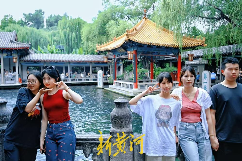 趵突泉迎来最佳赏泉时刻