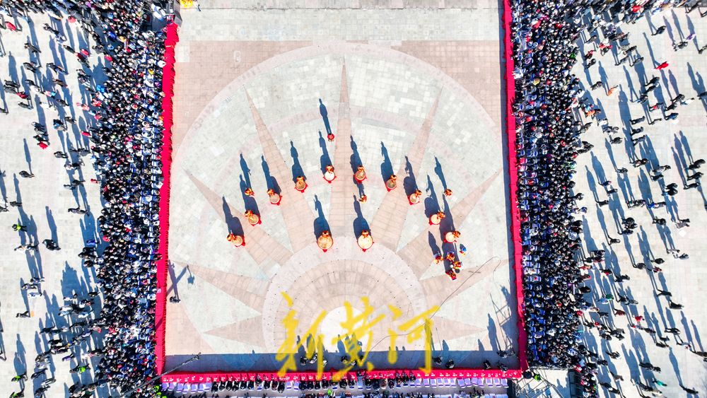 年俗文化节开幕 群龙舞动闹元宵