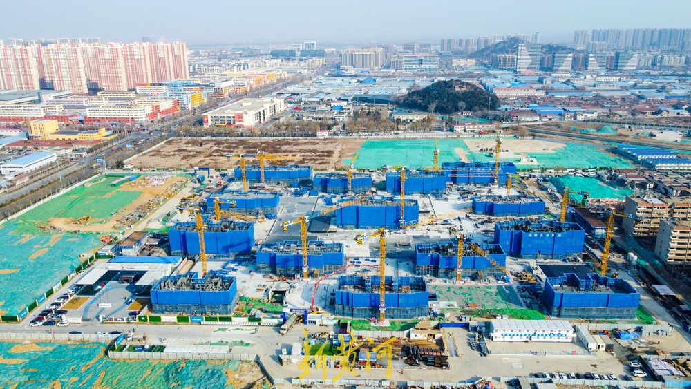 济南小清河畔城中村改造，原址建起高层安置房