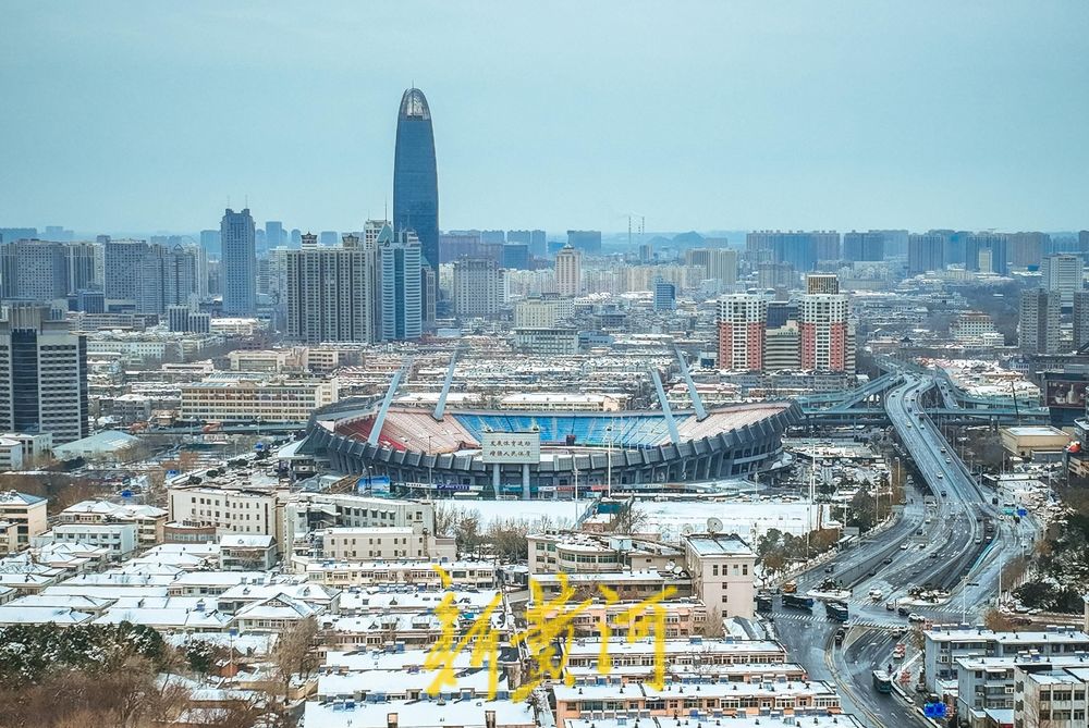 冰雪消融交通畅，无人机瞰城市美景