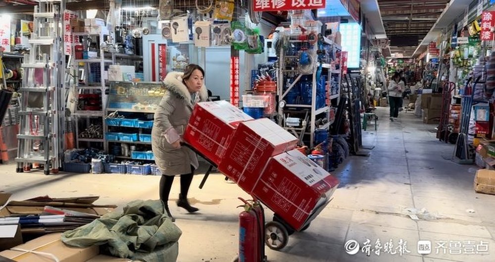 41岁老市场整装再出发！从大棚搬上楼，建华五金市场启动搬迁