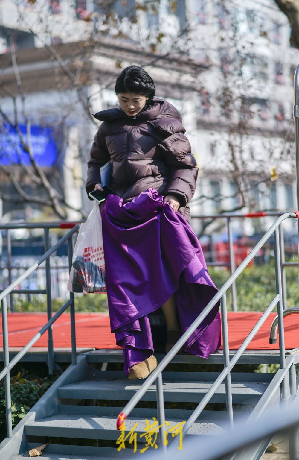 艺考音乐类专业考试开启，考生盛装素颜参加考试